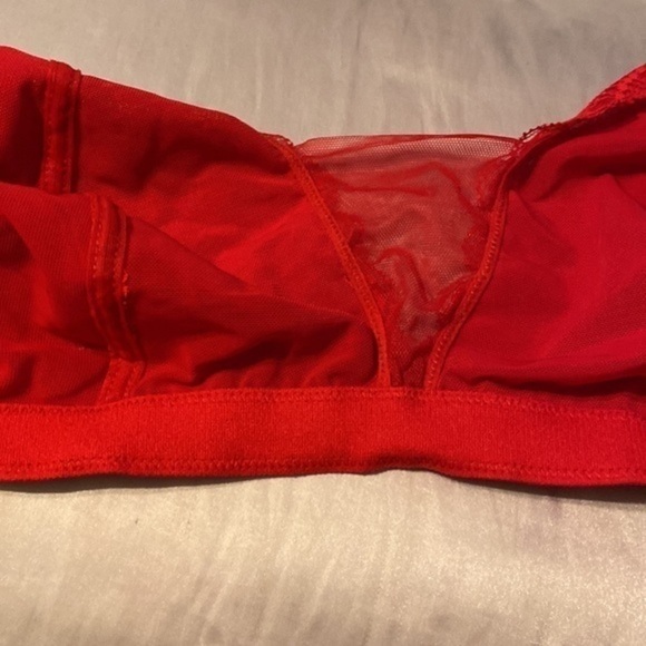Paramour red lace bra - Picture 5 of 6